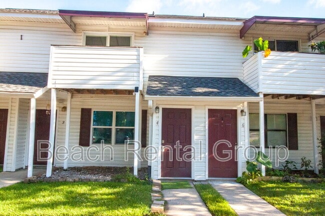 Photo - 209 Cedar St Townhome