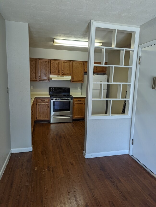 Photo - 510 S Madison St Apartments Unit 4