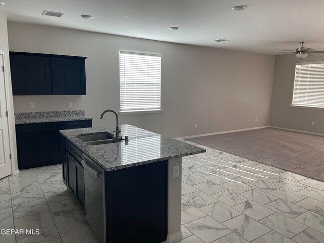 Photo - 1685 Asbury St