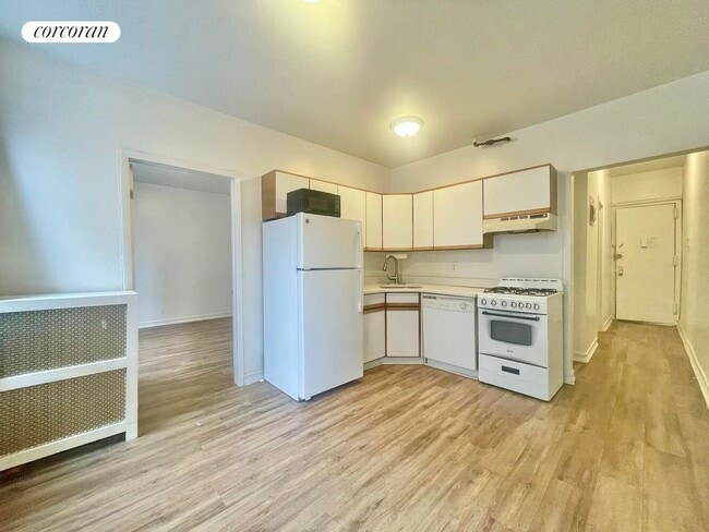 Photo - 200 W 109th St Condo
