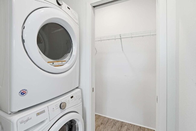Photo - Modern Studio with Full Kitchen in Ho'opili