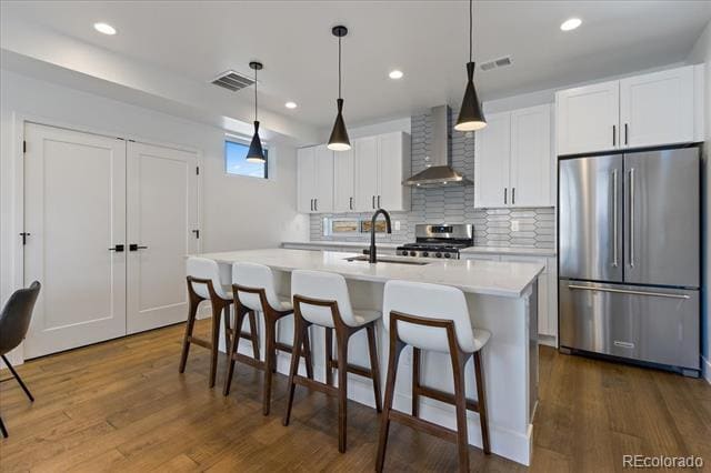 Photo - 2929 Lawrence St