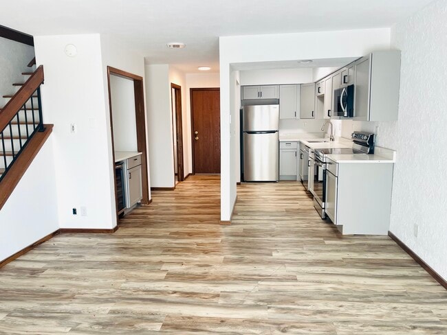 Photo - 4012 Renn Hart Hills