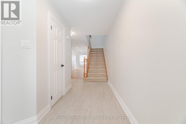 Photo - 2155 Duncaster Dr