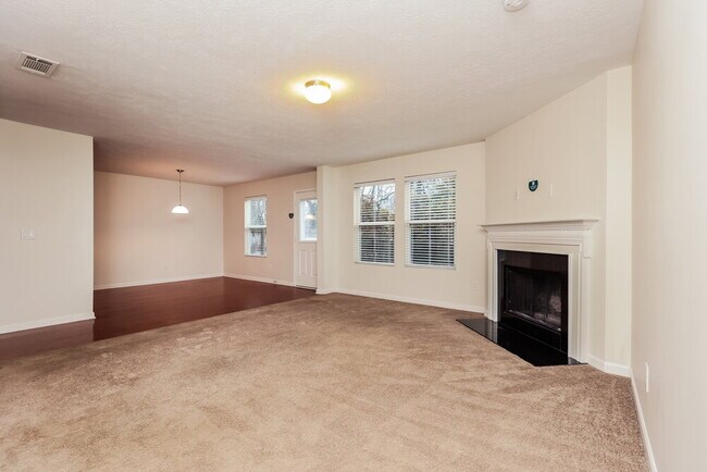 Photo - 2716 Miranda Dr