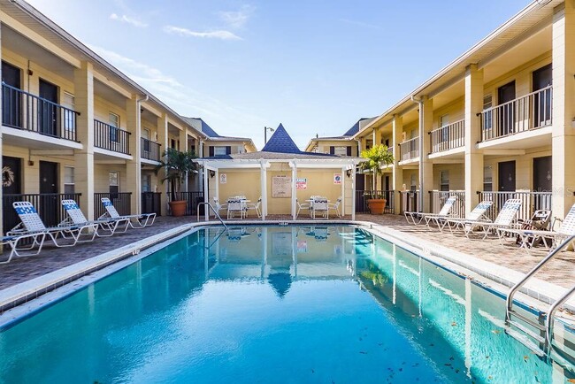 Photo - 5221 Bayshore Blvd Unit #27