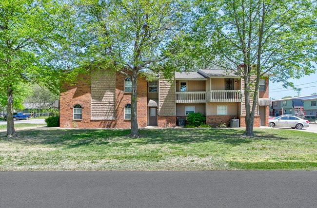 Photo - 461 N Garrett St Townhome