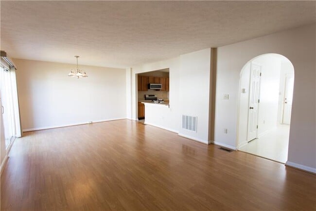 Photo - 3304 Timberglen Dr