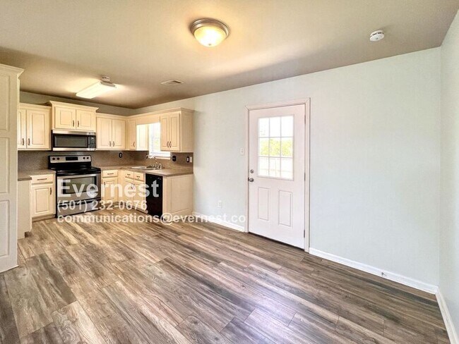 Photo - 18 Deer Run Dr