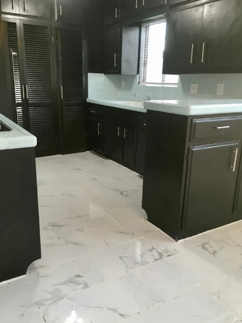 A chefs dream with Double Oven and lots of storage - - 827 Belmont Ave Unit 827