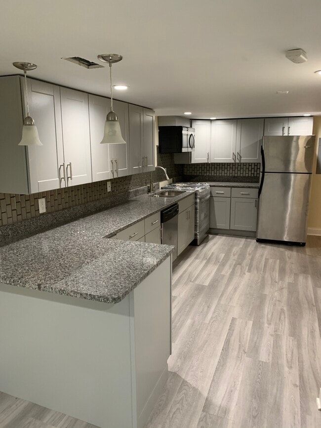 Photo - 4118 N Austin Ave Unit 2