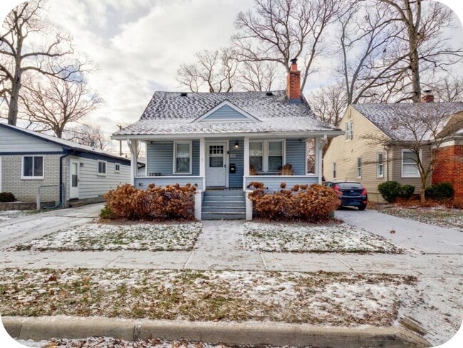 Building Photo - 610 Gardenia Ave