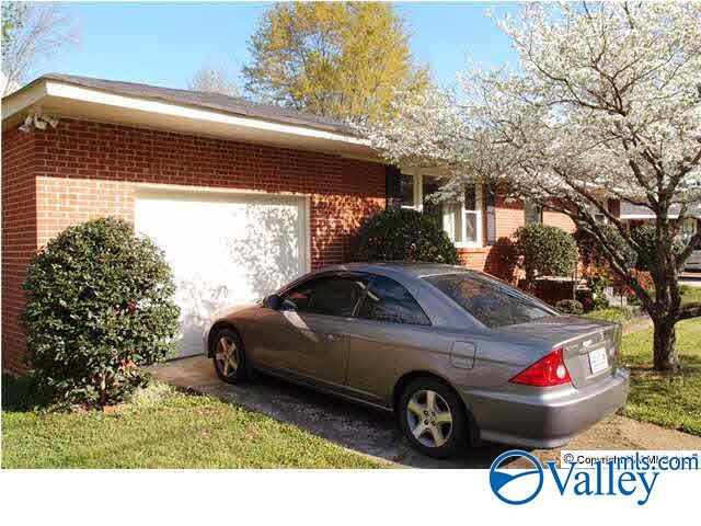 Photo - 408 Karter St NW