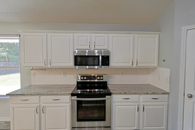 Photo - 2365 Ortega St