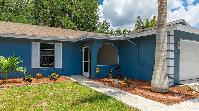 Photo - 3525 Riviera Dr