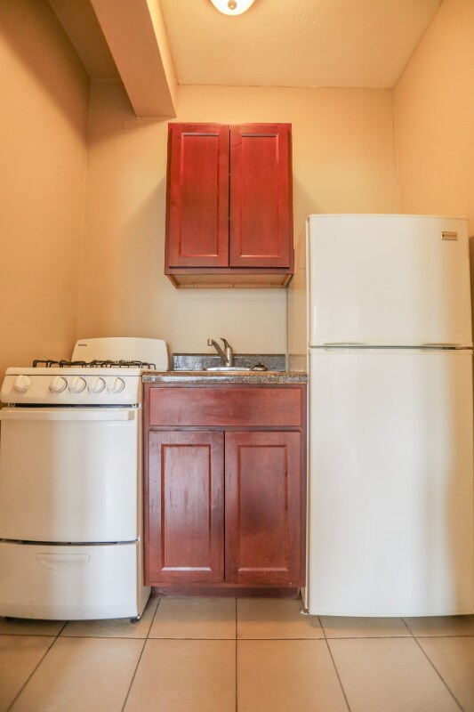 Photo - 922 W Eastwood Ave Unit 4