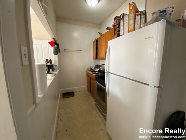 Photo - 881 Huntington Ave Unit 9