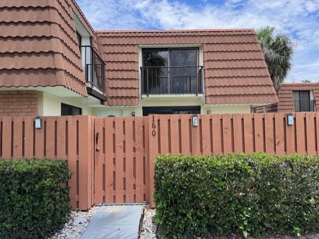 Photo - 160 Heritage Way Townhome