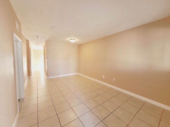 Photo - 2903 SW 17th Ave Unidad 106