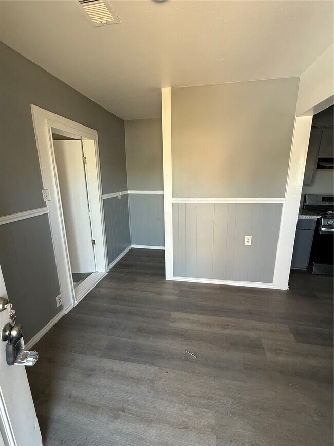 Photo - 1300 N 8th St