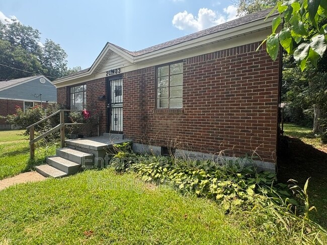 Photo - 2083 Charleston Rd