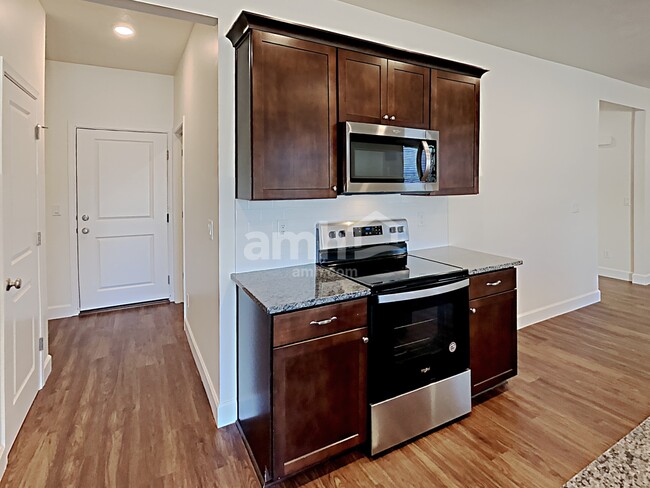 Photo - 373 North St