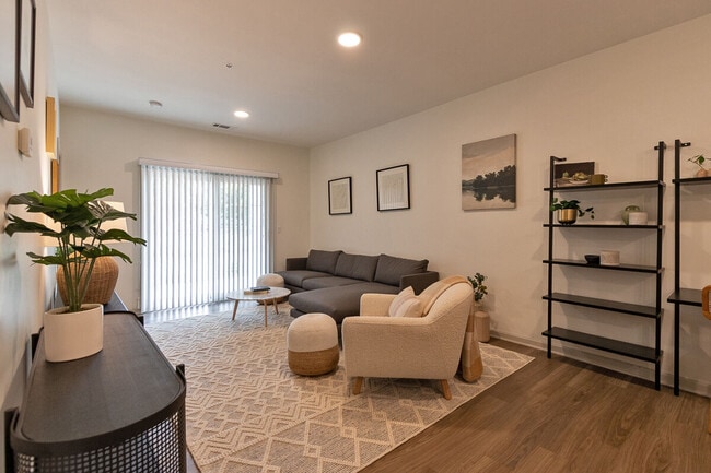 Photo - Summit on the Hudson