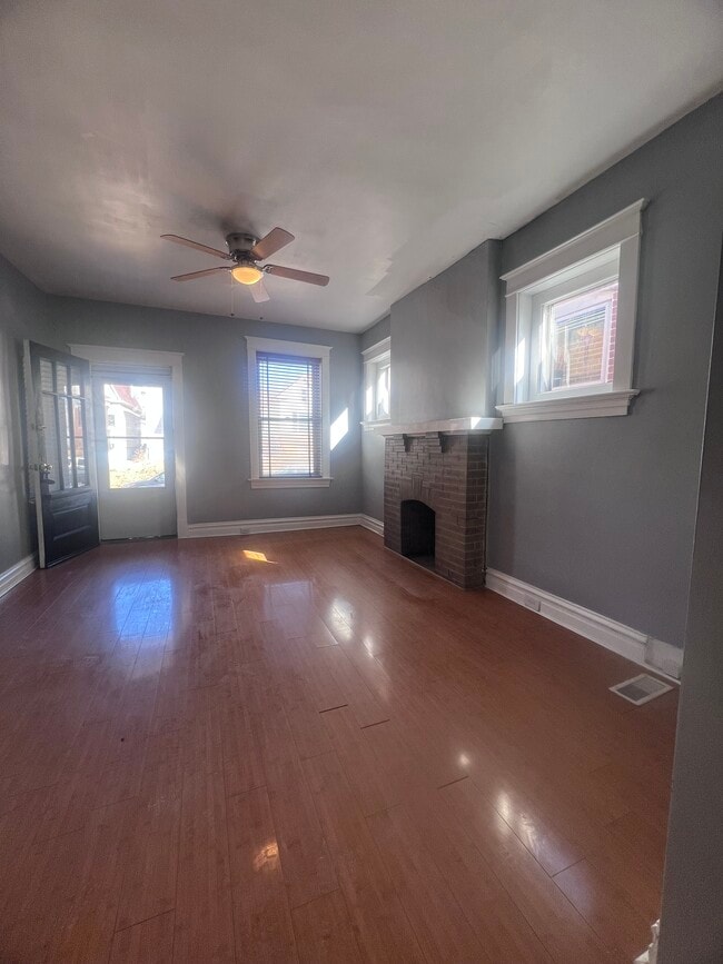 Photo - 4360 Gannett St