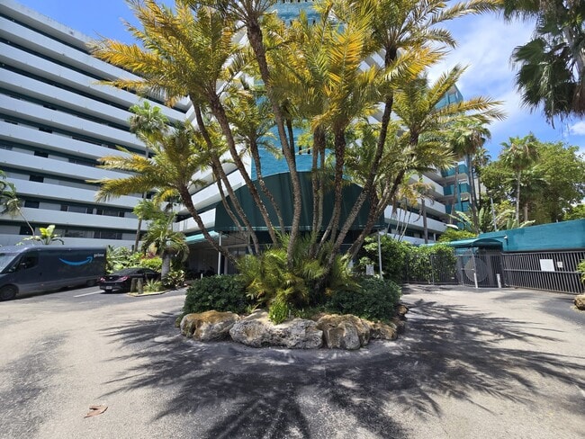 Photo - 1700 NW North River Dr Unit 1001