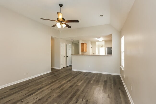 Photo - 8238 Regal Bend Dr