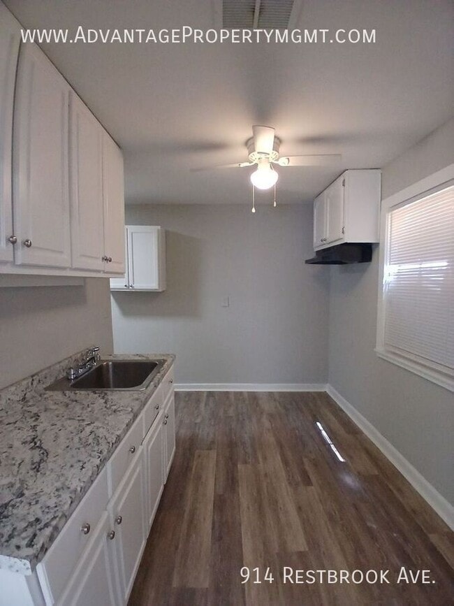 Photo - 914 Restbrook Ave