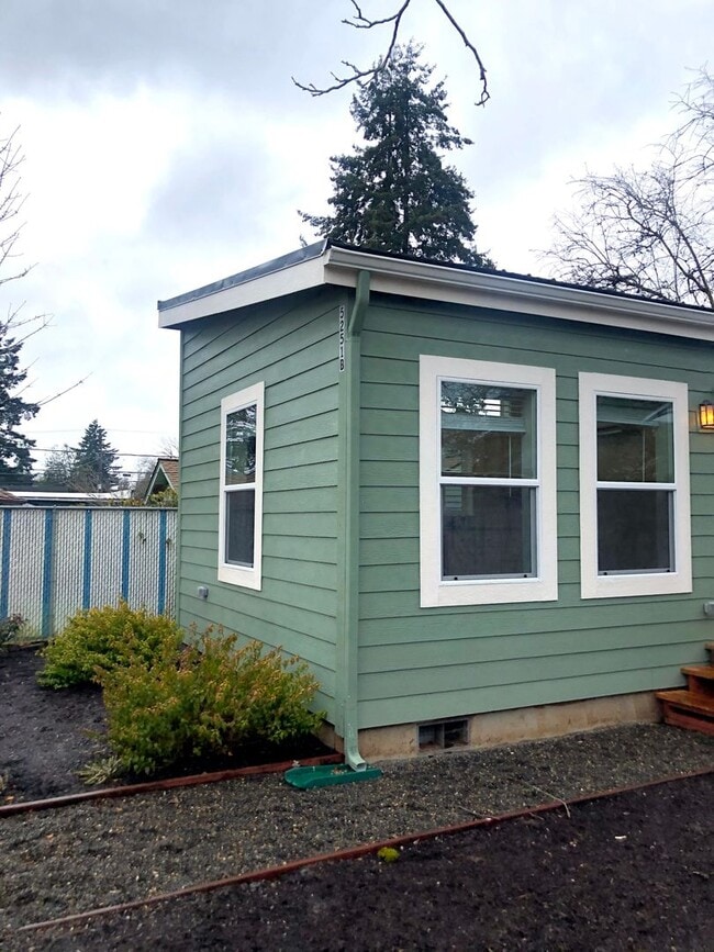 Photo - 5251B Southeast Bybee Boulevard