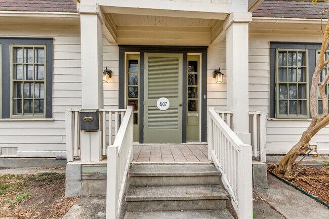 Photo - BEACON HILL 3-BEDROOM WITH DETACHED CASITA