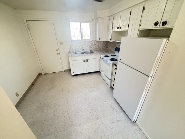 Photo - 1125 E 960 S