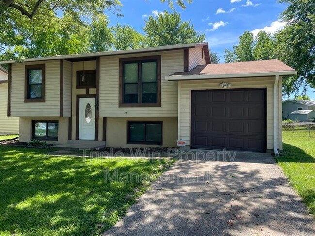 Photo - 1464 Monopoly Dr
