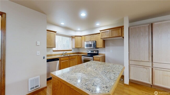 Photo - 515 Neff Cir