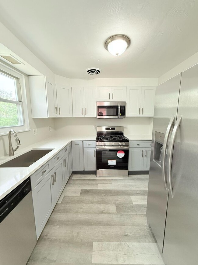 Photo - Newly Remodeled 3-Bed, 2-Bath Ranch Style ...