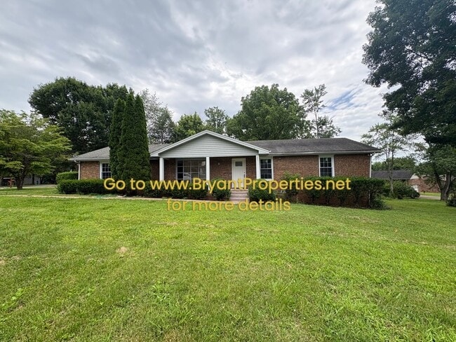 Building Photo - Single Family