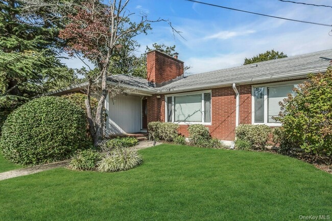 Photo - 260 Oak Ridge Ln