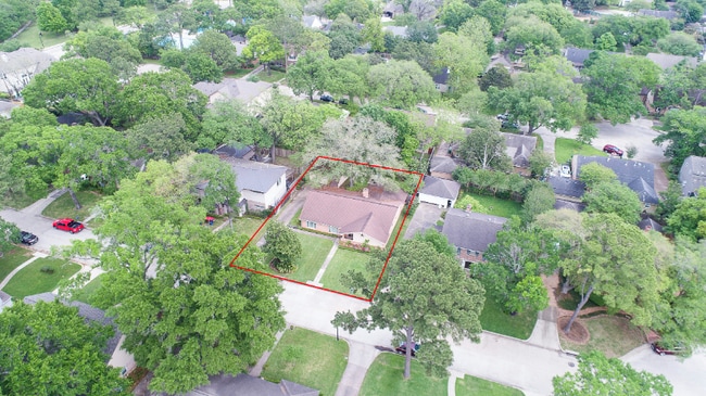 Photo - 614 Bendwood Dr