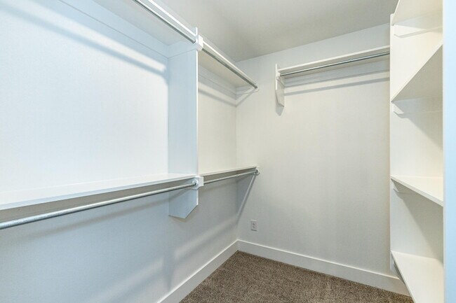 Photo - 13605 Avenue R