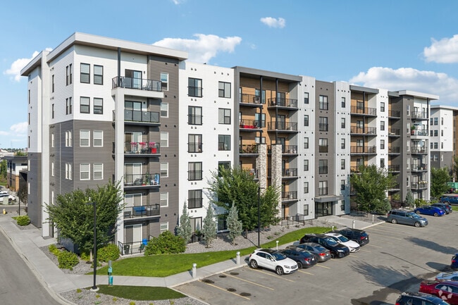 Building Photo - G17 Apartments at Tamarack