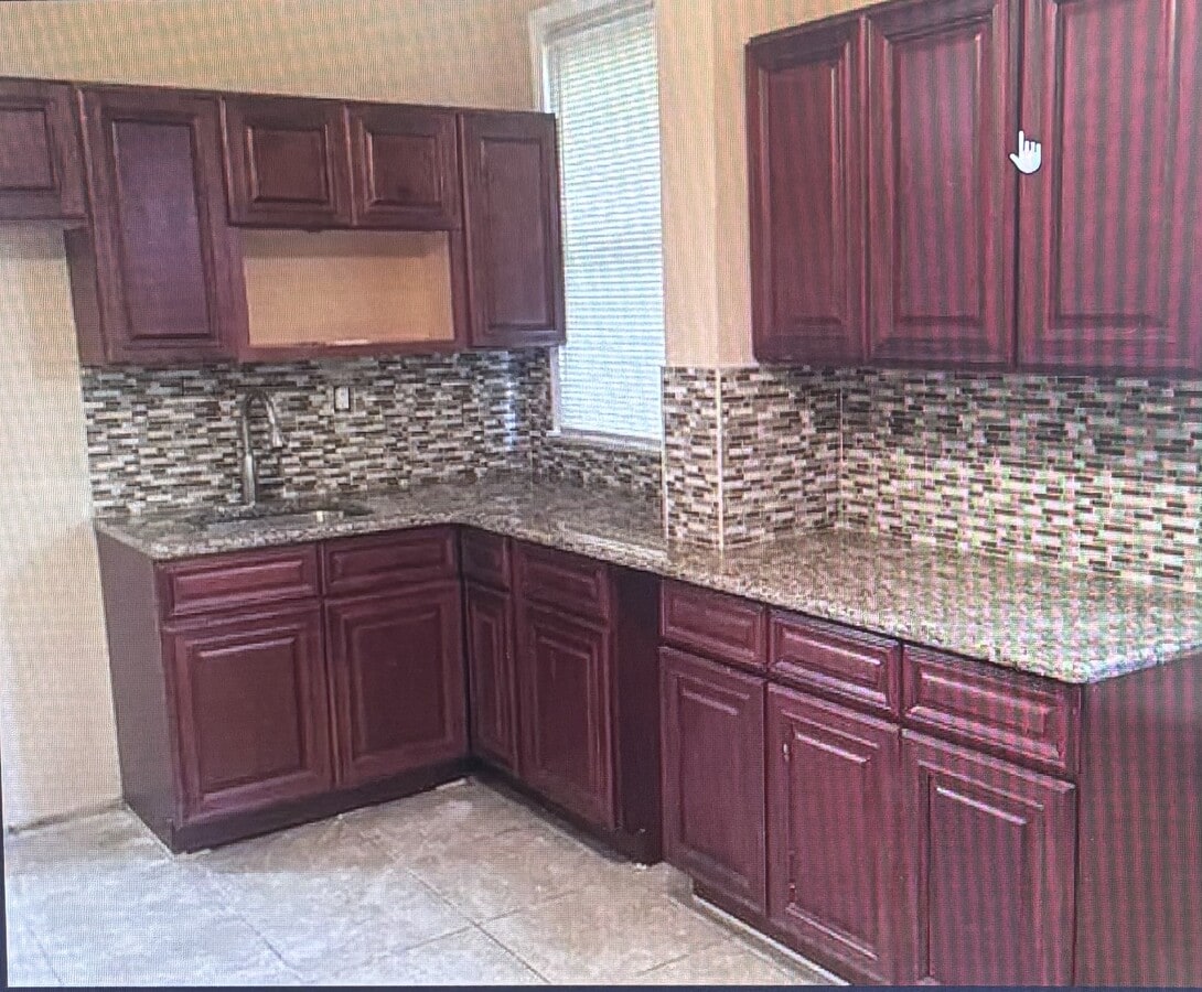 Photo - 375 6th Ave W Unidad 1