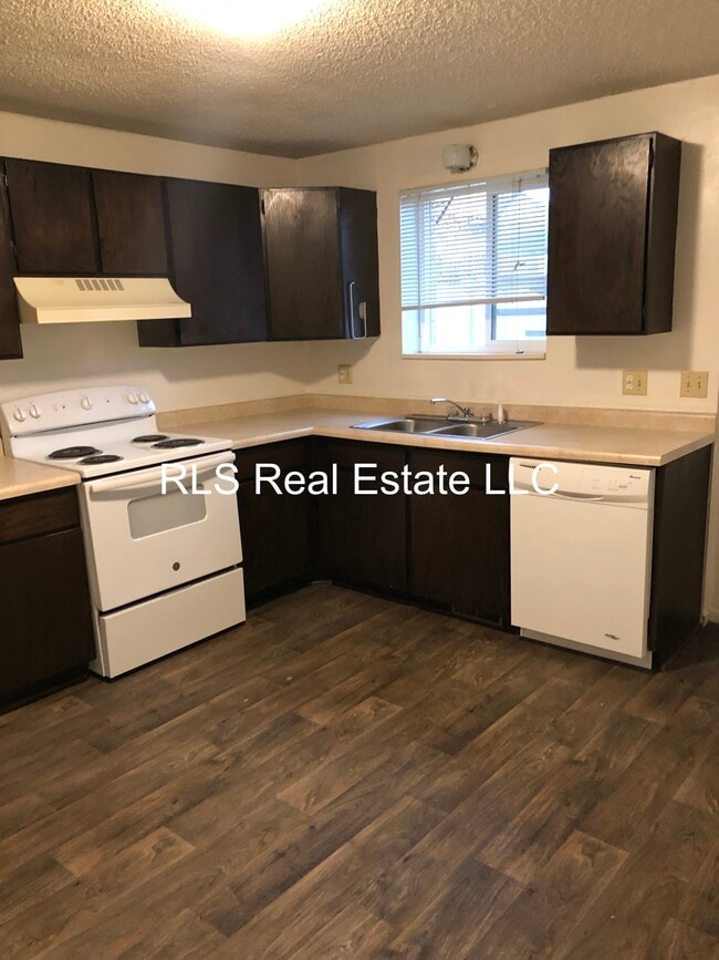 Photo - 8668 S 1500 E Unit 8668 S Altair Drive