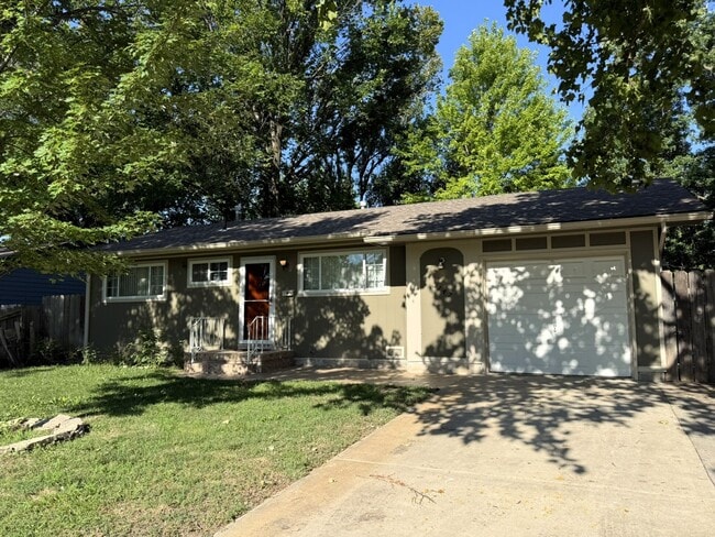 Photo - 3147 S Gordon Ave