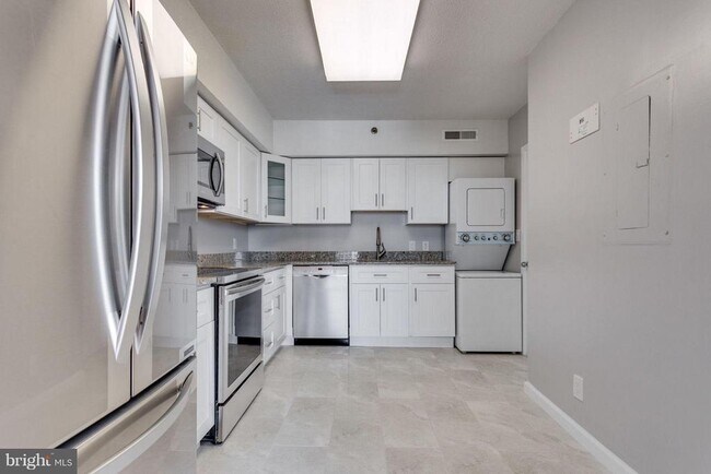 Photo - 5505 Seminary Rd Unit 1407N