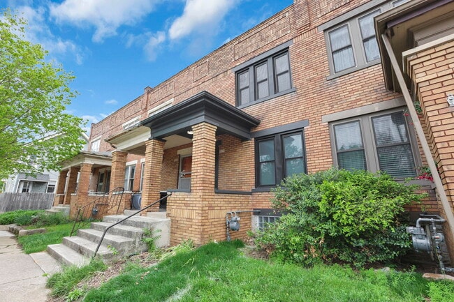Photo - 1010 Bruck St