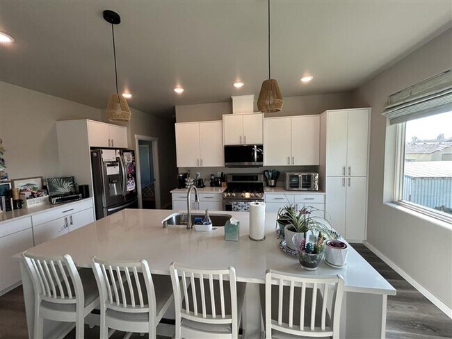 Photo - Great 3-bedroom, 2 bath home in Sumas, WA