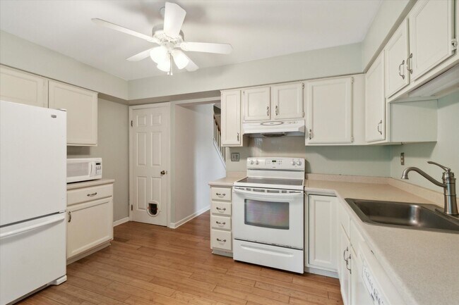 Photo - Single Family Home for Rent in Downingtown...