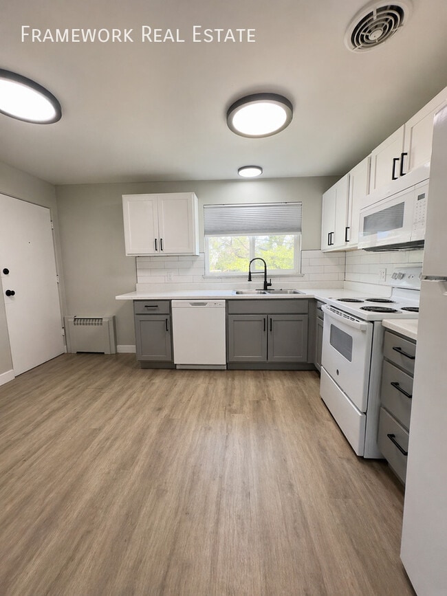 Photo - 1685 Reed St Unit 4